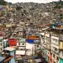 Elecciones en Brasil: la mayor favela de Río de Janeiro votó con desesperanza