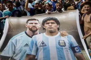 Del “me cortaron las piernas” al “me vacié”: Maradona, Messi y la despedida de los dos últimos artistas del fútbol