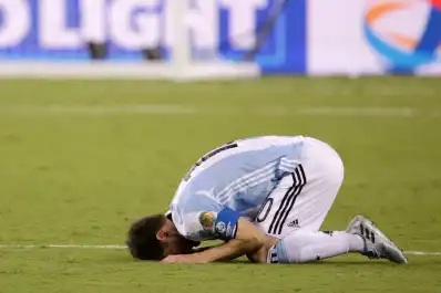 Caerse, levantarse y volver a intentarlo: la lección que nos deja Messi, el 10 que nunca se rindió