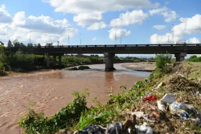 Mal estado del río Salí: en 70 años abundaron los planes y escasearon las acciones