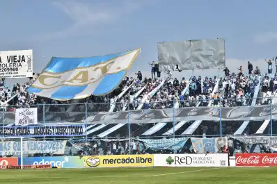 De 464 días sin ganar de visitante a 200 como local: el maleficio que persigue a Atlético Tucumán