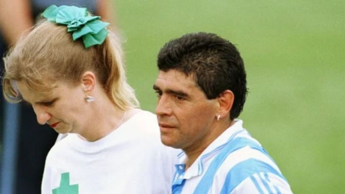 Del “me cortaron las piernas” al “me vacié”: Maradona, Messi y la despedida de los dos últimos artistas del fútbol