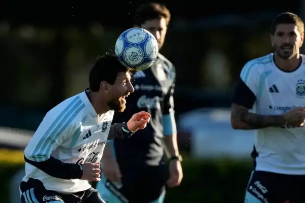 El equipo que prepara Scaloni para la despedida de Lionel Messi ante Benín