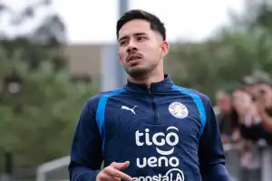 De la selección paraguaya a Atlético Tucumán: Clever Ferreira vuelve y Falcioni respira