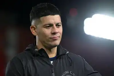 Por qué Marcos Rojo todavía no firmó su contrato con Estudiantes