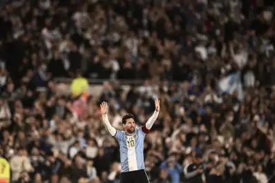 “Los quiero”, dijo Lionel Messi con un nudo en la garganta, y la historia se cerró
