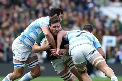 World Rugby modificó el reglamento para sancionar dos tackles peligrosos