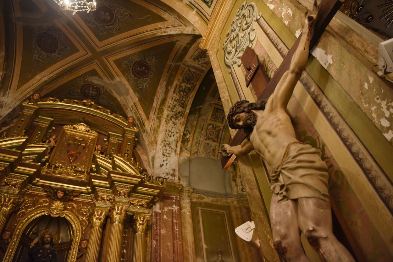 CRISTO. Al igual que las pinturas, la restauración de las valiosas imágenes del templo se llevará a cabo en las etapas finales.
