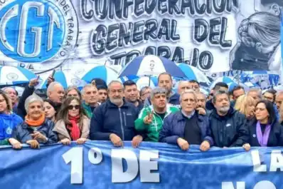 La CGT denuncia una “crisis profunda” de la industria y marcha contra el modelo económico de Milei