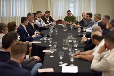 La oposición tucumana se reunió en busca de un frente electoral para 2027