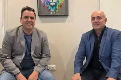 Alejandro Molinuevo rechazó la mesa opositora y respaldó a Catalán