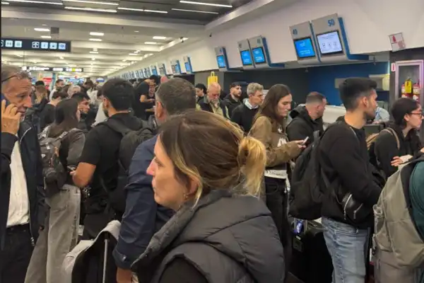 Profundo malestar porque Aerolíneas suspendió anoche un vuelo que venía de Buenos Aires a Tucumán