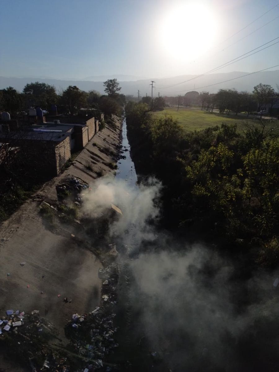 EL CENTENARIO CANAL NORTE. La presión urbana ha cercado el acueducto.