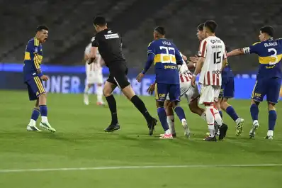 Boca empató 2-2 con Instituto en Córdoba: polémicas, errores y una reacción inmediata de Merentiel