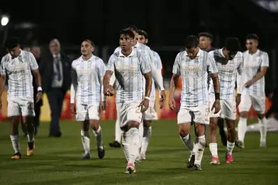 Atlético Tucumán pasó de la ilusión al desencanto en La Plata