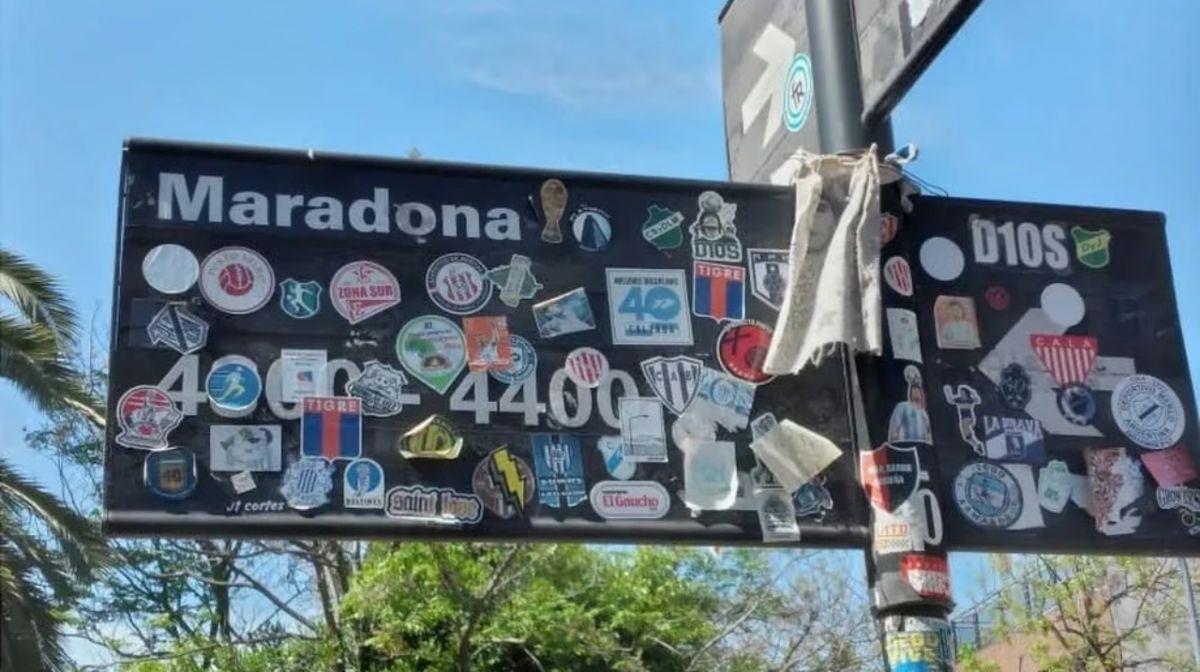 Así era por dentro el departamento de Diego Maradona en Segurola y Habana: lujo, sauna y cientos de recuerdos