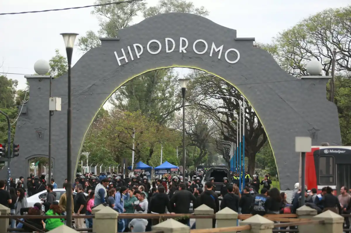 1200x799_en-el-hipdromo-controles-seguridad-fueron-estrictos-fotos-de-nicols-nnez-especial-para-la-gaceta-1157558-213540.webp