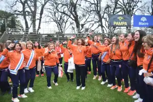 La edad es solo un número: abrazos, colores y emoción en la apertura del Nacional de Veteranas