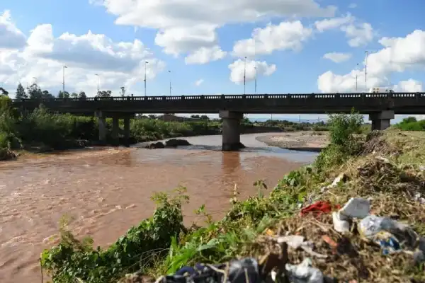Solicitan al PE informes por la contaminación cloacal del Salí