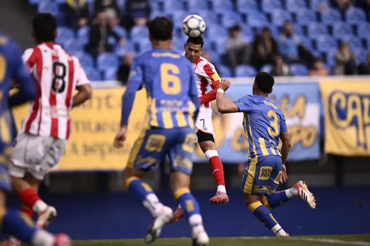MATIAS NAPOLI ESCALERO. ESPECIAL PARA LG.