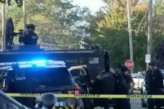 550x367_entre-victimas-fatales-habia-dos-ninos-pequenos-mujer-embarazada-foto-x-1157603-122022.webp