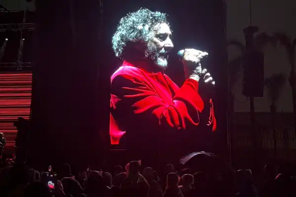 Otra vez, Fito en Tucumán: clásicos, emoción y rock bajo la lluvia