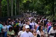 La virgen patrona de Brasil reaparece en la campaña presidencial