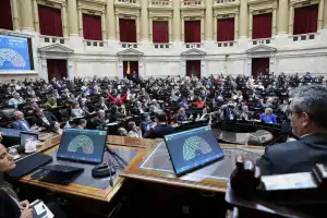Sesión clave en Diputados: la oposición busca rechazar el DNU 70/2023 y el Gobierno negocia para evitarlo