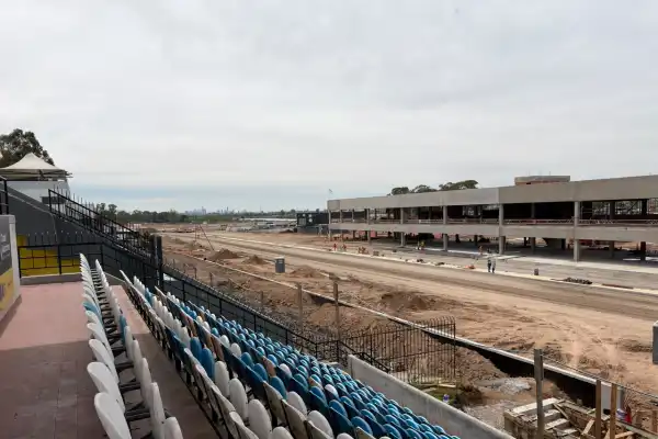 LA GACETA en el Gálvez: entre polvo y máquinas, así avanza la obra para el regreso del MotoGP