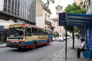 Pasaron 33 años y los tucumanos siguen reclamando por los colectivos: el archivo que lo demuestra