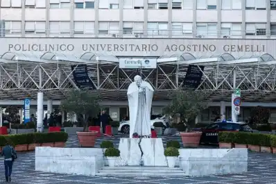 El papa León XIV no está en peligro de muerte, aseguró su hermano Louis Prevost