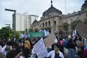 “La educación pública es un derecho”: la marcha universitaria se hizo sentir en Tucumán