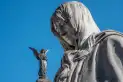 Día de la Madre: horarios de misas y apertura de los cementerios este domingo 18 de octubre