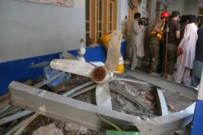 Pakistán: mueren 27 alumnos y un profesor al derrumbarse el techo de un colegio