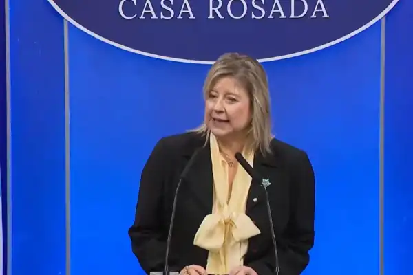 El Gobierno repudió los incidentes en la marcha universitaria: “Quieren imponer el caos”