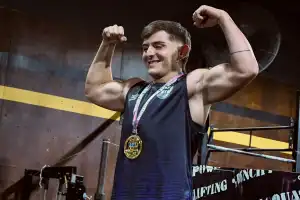 “Yo sí o sí voy a subir al podio”: el tucumano de 22 años que competirá en el Mundial de powerlifting