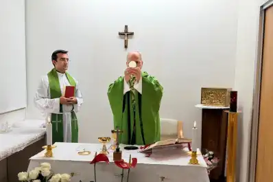 León XIV evoluciona favorablemente tras la operación y el Vaticano confirmó que rezará el Ángelus el domingo