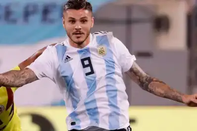 Wanda Nara puso a la venta una camiseta que usó Mauro Icardi en la selección: Ex jugador, poco uso