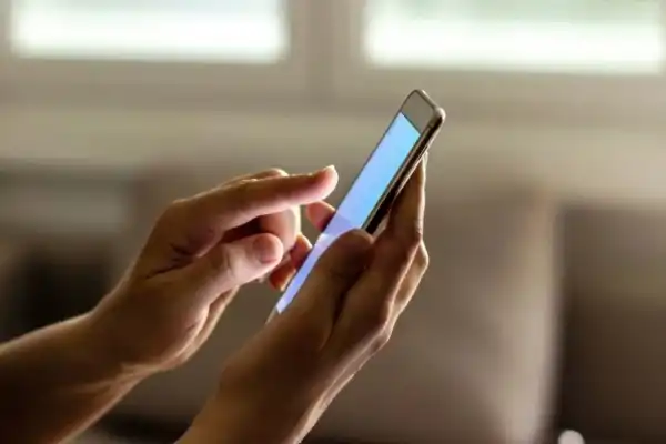Una jueza diseñó una app para ordenar la comunicación entre padres separados