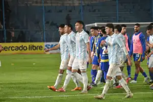 Atlético reaccionó ante Central, pero volvió a fallar cuando debía sostener el empate