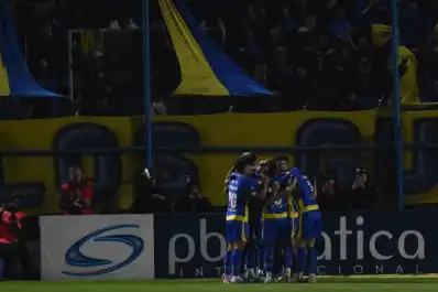 EN VIVO: Rosario Central sorprende a Atlético Tucumán que antes de los siete minutos pierde 2-0
