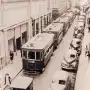 Recuerdos fotográficos: 1947. La falta de nafta deriva en una protesta que paraliza la circulación de autos y de tranvías