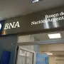 Empleados bancarios acordaron un aumento de salario y un bono de más de $2,2 millones