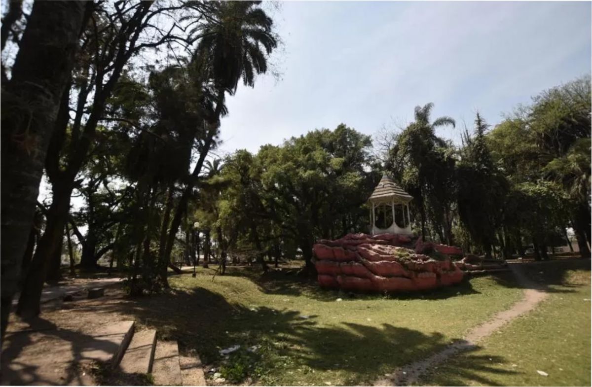 El Parque de Santa Ana diseñado por Carlos Thays, el mismo paisajista que planificó el parque 9 de Julio, fue declarado patrimonio cultural de Tucumán en 2004