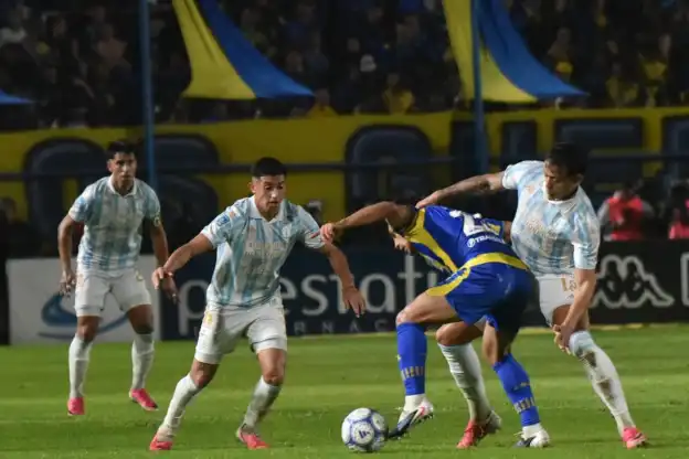 Atlético Tucumán mostró carácter, pero sus errores le costaron otra derrota ante Rosario Central