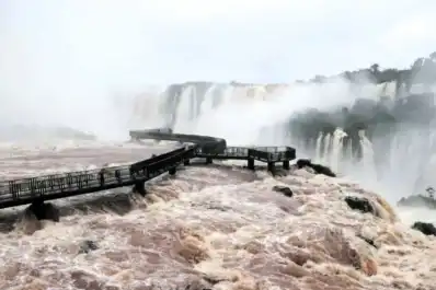 “Súper Niño” y vacaciones: en riesgo, las cataratas, el sur de Brasil y la costa argentina