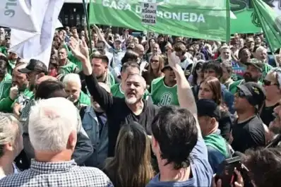 El Gobierno nacional oficializó los retiros voluntarios y ATE marchará a Olivos: “No se aguanta más”