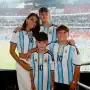 La camiseta que lució Ciro Messi y causó furor: el detalle oculto en el álbum de Antonela Roccuzzo