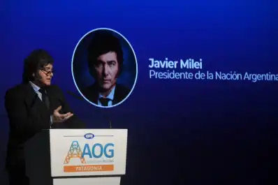 Milei estalló contra quienes dicen que los argentinos no llegan a fin de mes: “¿Cómo hacen para vivir 10 días sin comer?”