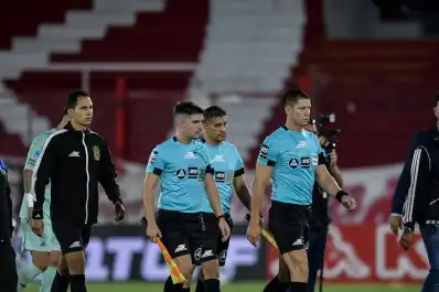 Escándalo en Huracán: el árbitro Nicolás Ramírez denunció amenazas de dirigentes durante el partido ante Gimnasia